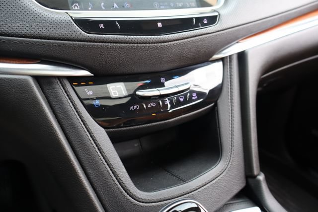 Used 2021 Cadillac XT5 Premium Luxury AWD/4WD image 29