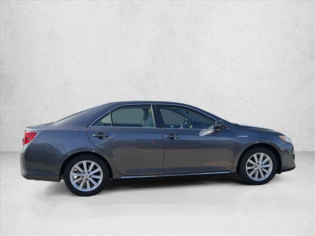 Used 2014 Toyota Camry XLE w/ Leather Package FWD image 4