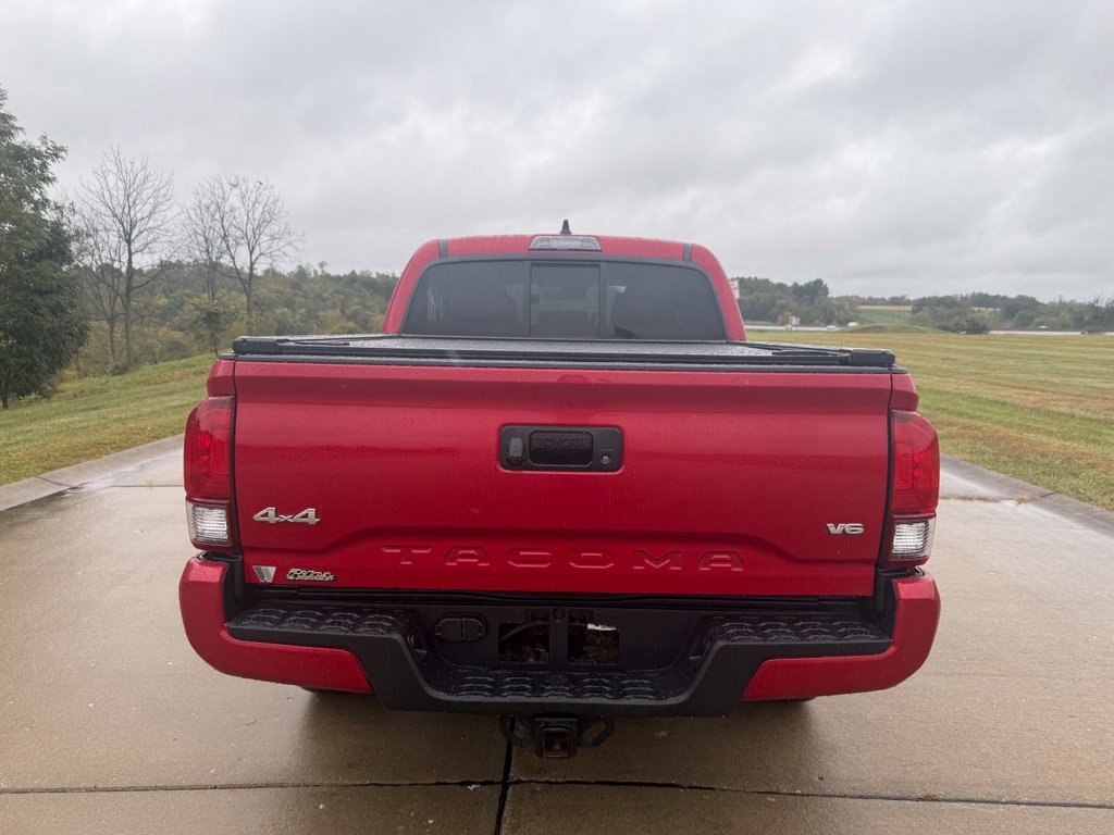 Used 2023 Toyota Tacoma SR AWD/4WD image 4