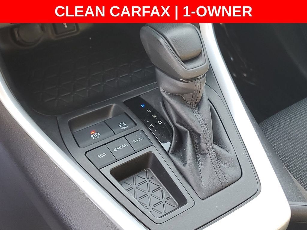 Used 2022 Toyota RAV4 LE FWD image 31