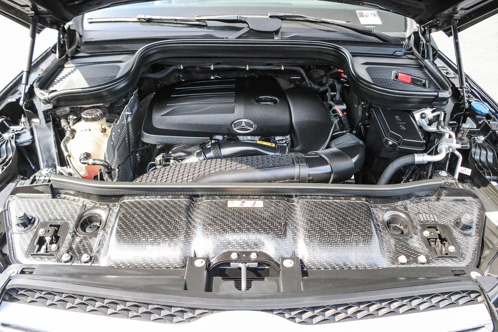Certified 2021 Mercedes-Benz GLE 350 4MATIC w/ Premium Package image 28