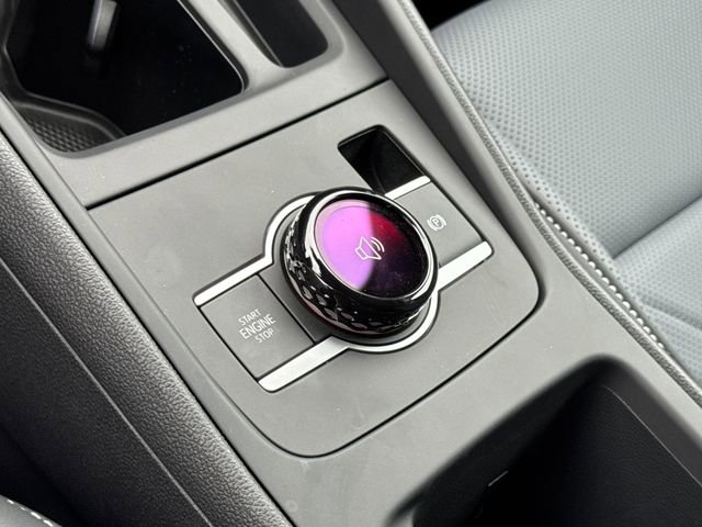 New 2026 Volkswagen Tiguan SE R-Line image 38