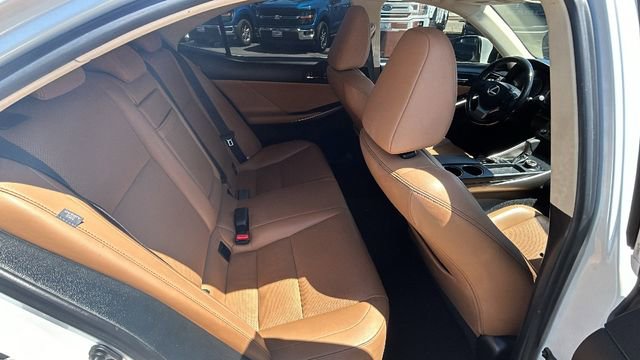 Used 2016 Lexus IS 200t RWD image 13