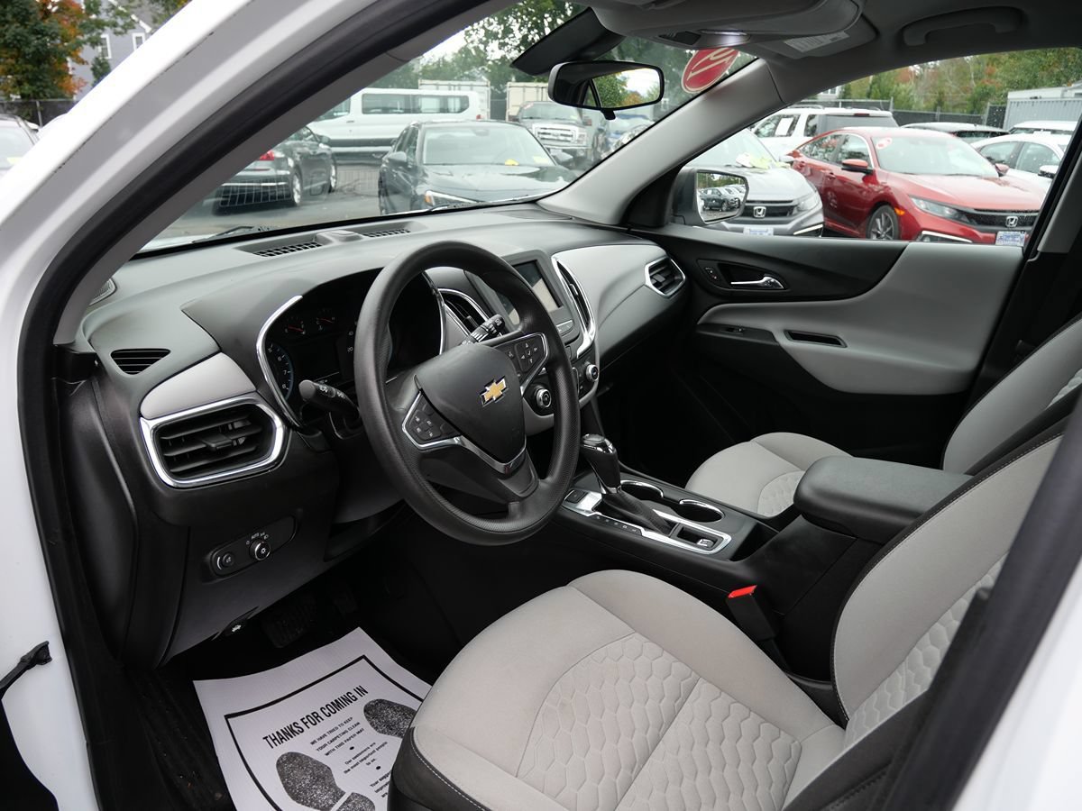 Used 2019 Chevrolet Equinox LS AWD/4WD image 9