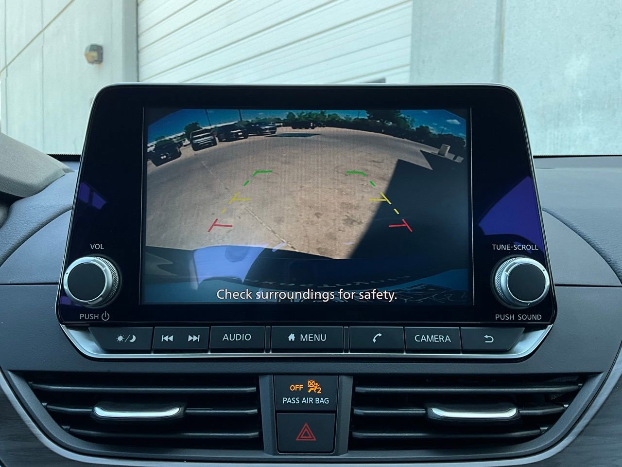 Used 2025 Nissan Altima 2.5 SV image 30