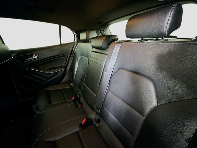 Used 2020 Mercedes-Benz GLA 250 4MATIC w/ Convenience Package image 17