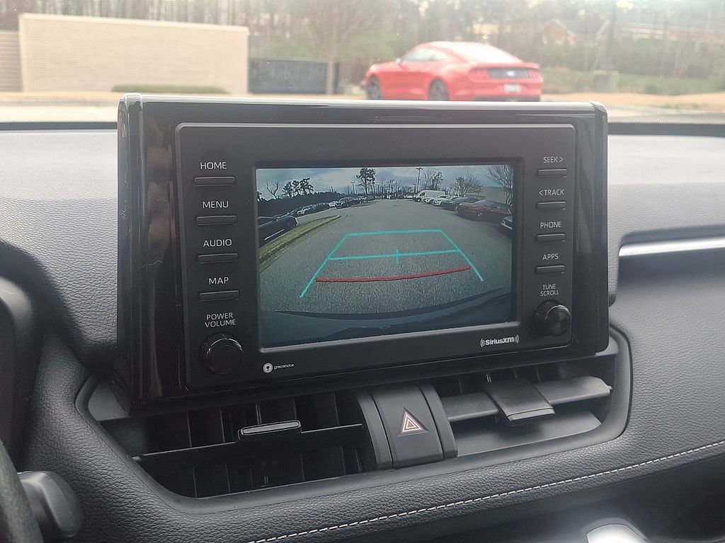 Used 2021 Toyota RAV4 XLE image 18