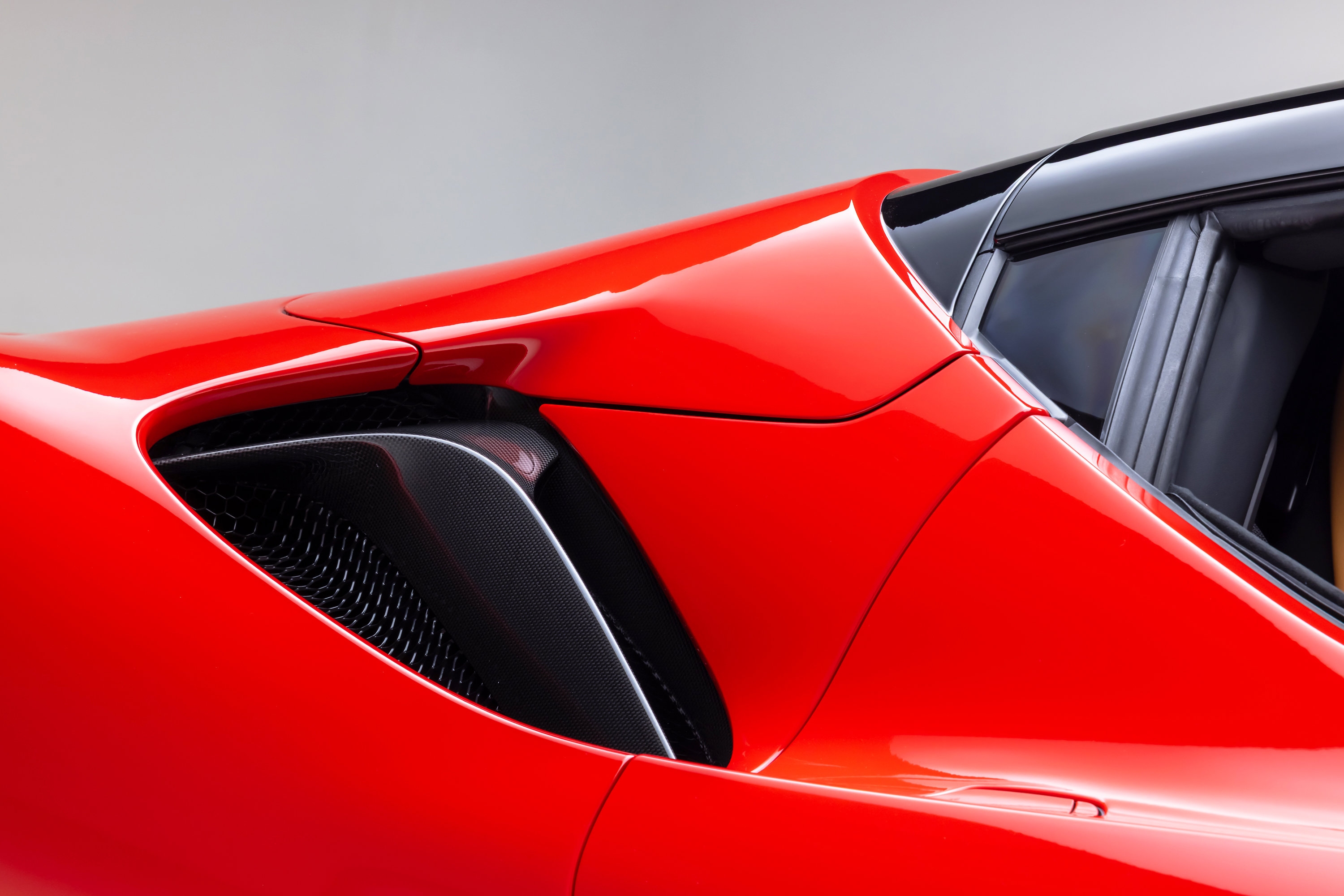 Certified 2025 Ferrari SF90 Spider AWD/4WD image 24