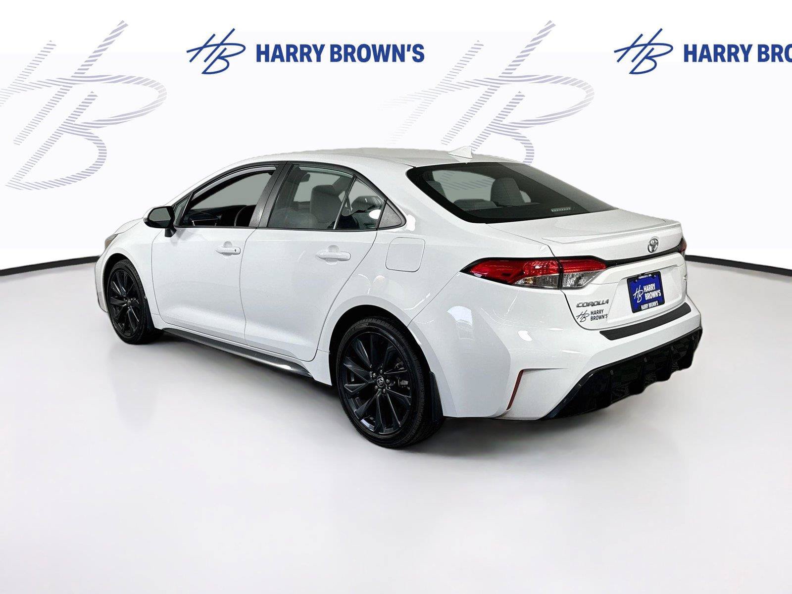 Used 2023 Toyota Corolla SE w/ Carpet Mat Package (TMS) FWD image 27