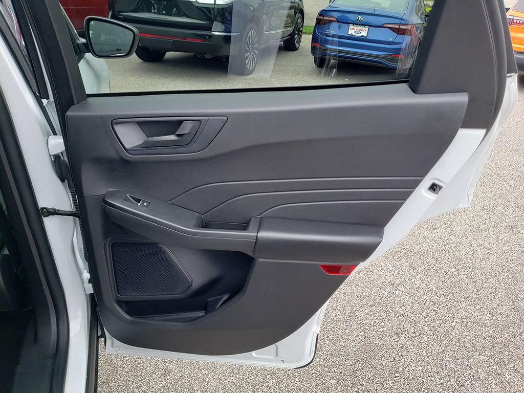 Certified 2023 Ford Escape Active AWD/4WD image 18