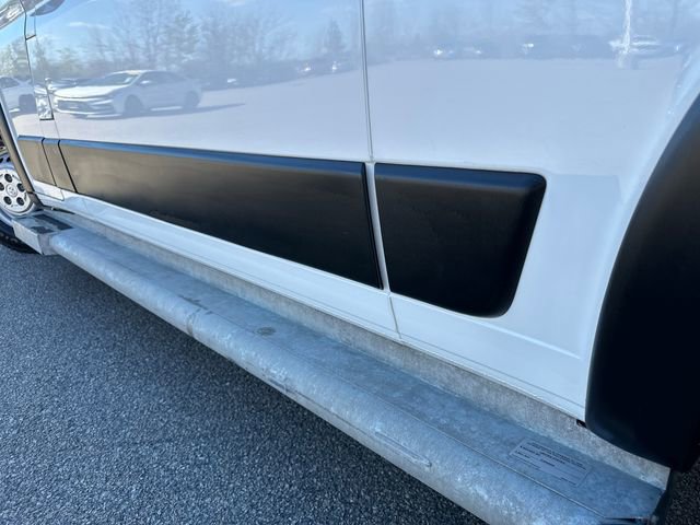 Used 2025 RAM ProMaster 2500 w/ U-Haul Equipment Group FWD image 20