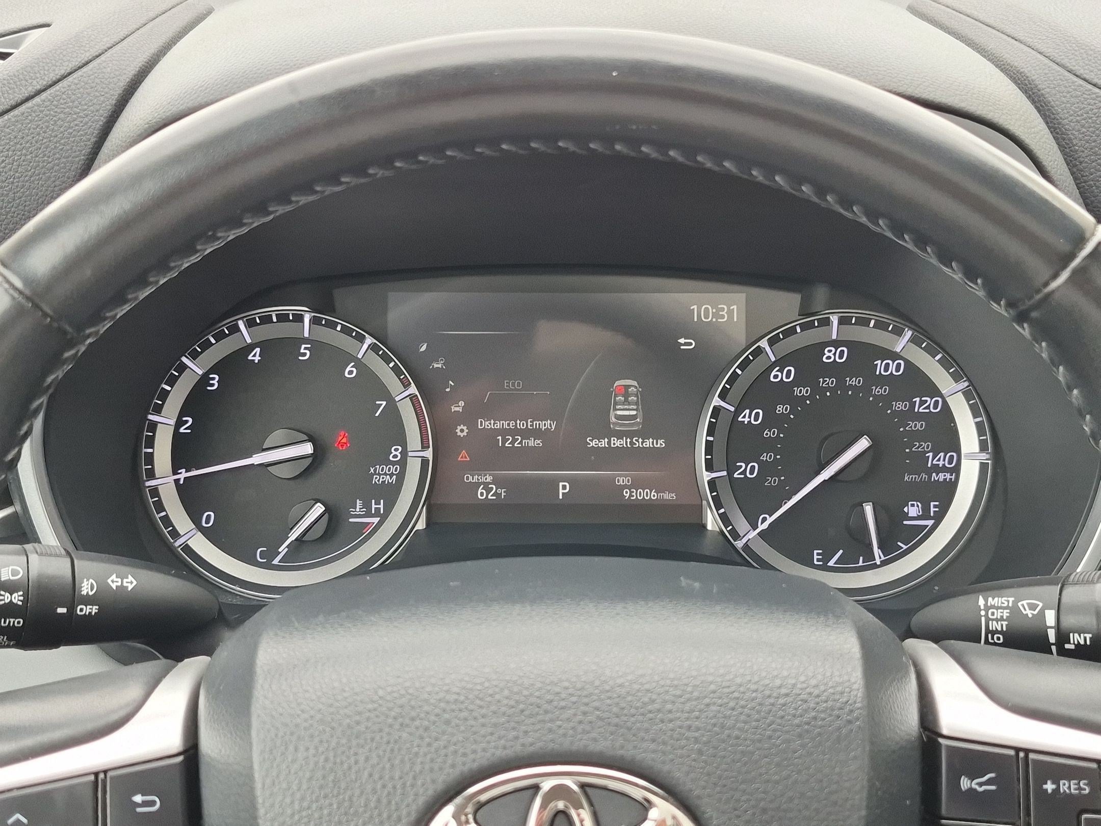 Used 2022 Toyota Highlander XLE AWD/4WD image 23