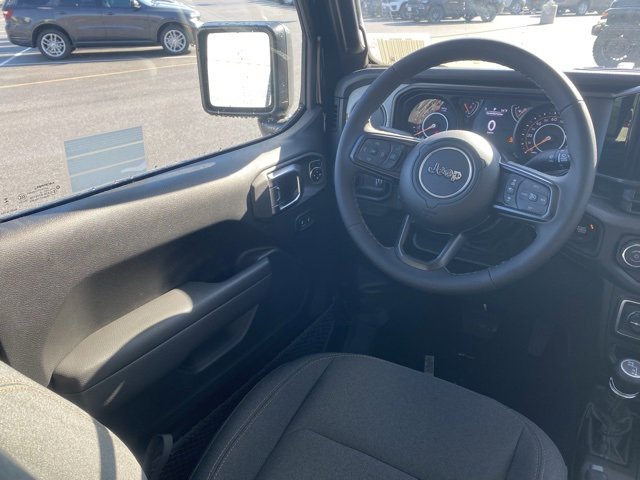 New 2026 Jeep Gladiator Sport image 38