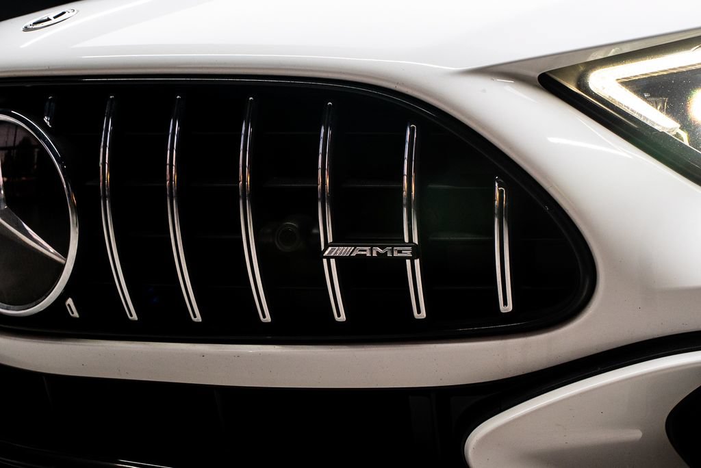 Used 2022 Mercedes-Benz SL 55 AMG 4MATIC w/ Driver Assistance Package image 7
