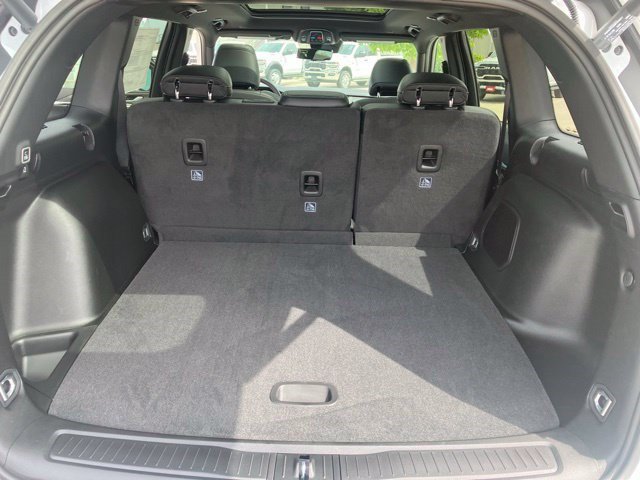 New 2026 Jeep Grand Cherokee Limited w/ Luxury Tech Group II AWD/4WD image 26