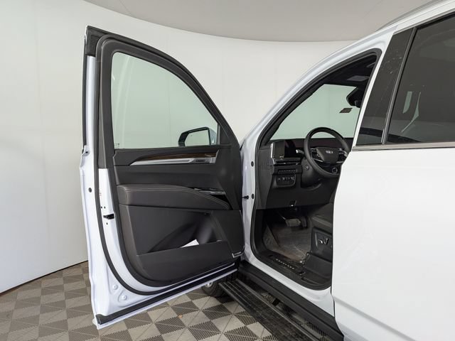 New 2026 Cadillac Escalade Platinum Luxury w/ LPO, Floor Liner Package AWD/4WD image 18