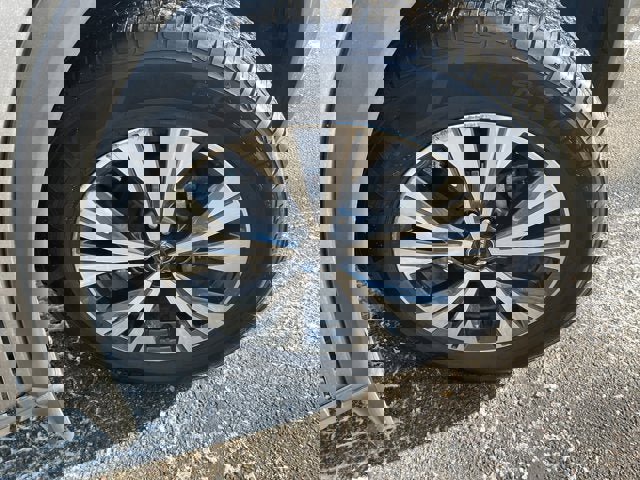 Used 2023 Nissan Rogue SV w/ SV Premium Package image 41