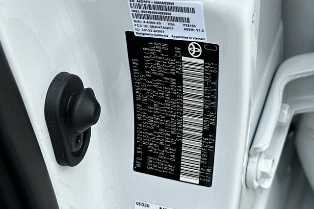 Used 2025 Toyota Corolla SE FWD image 34