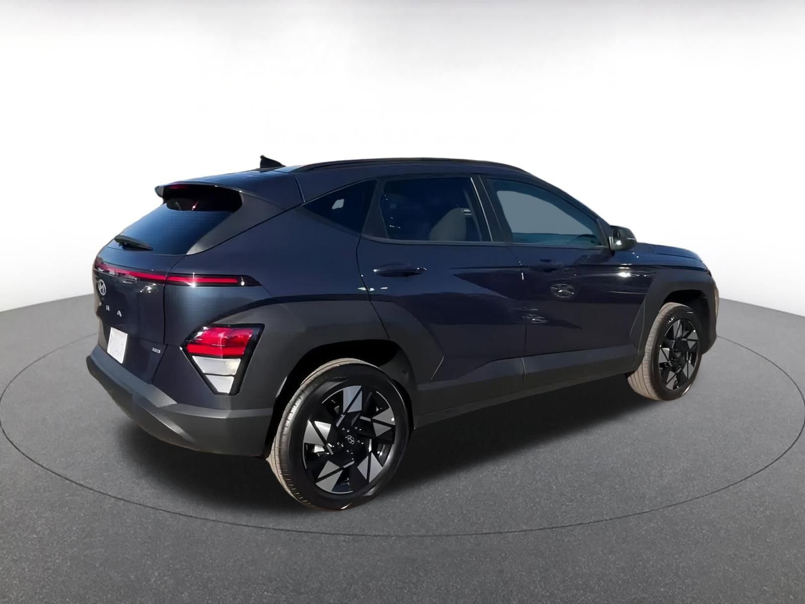 Used 2025 Hyundai Kona SEL image 15