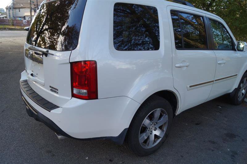 Used 2014 Honda Pilot Touring image 10