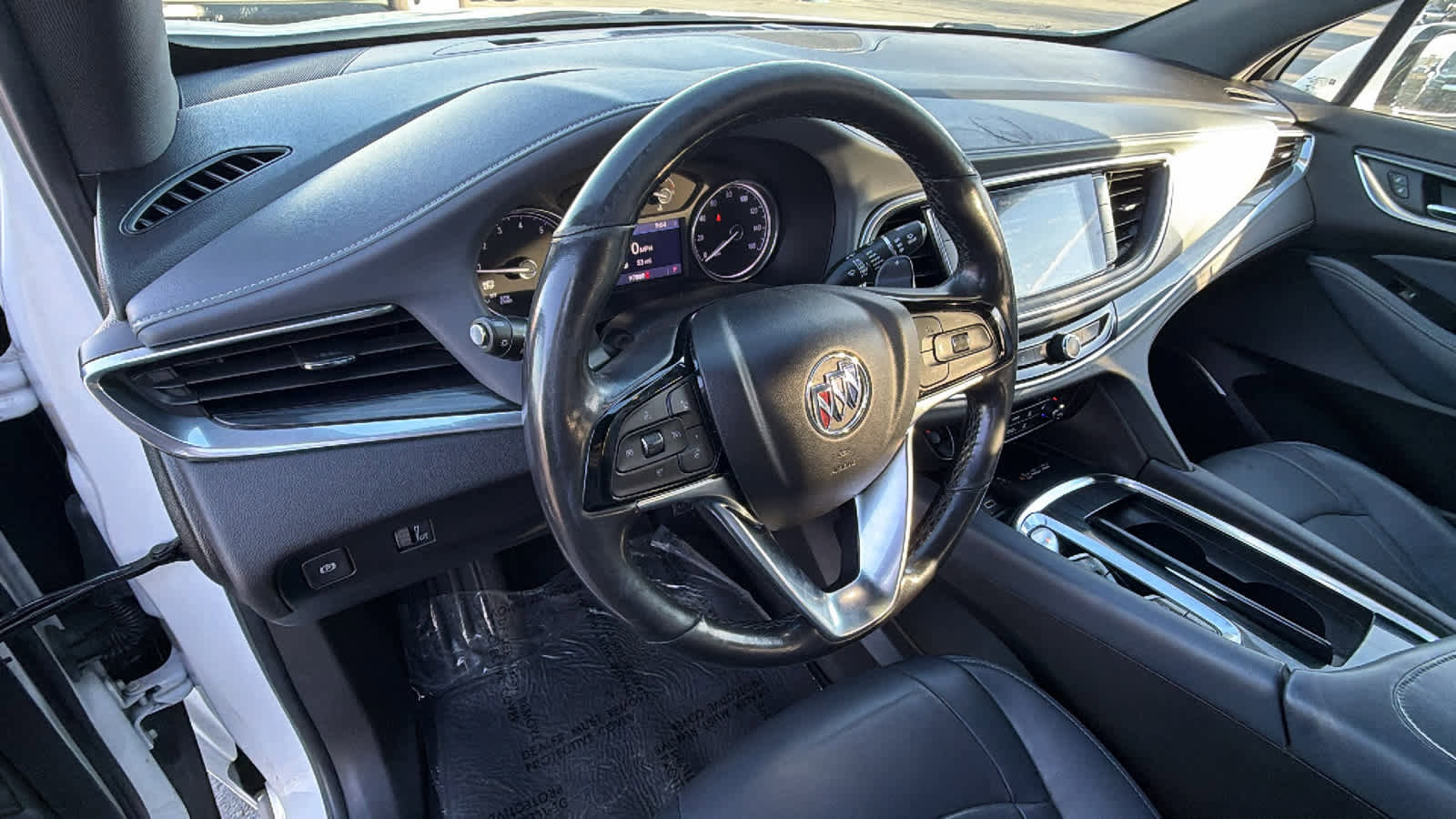 Used 2022 Buick Enclave Essence image 10