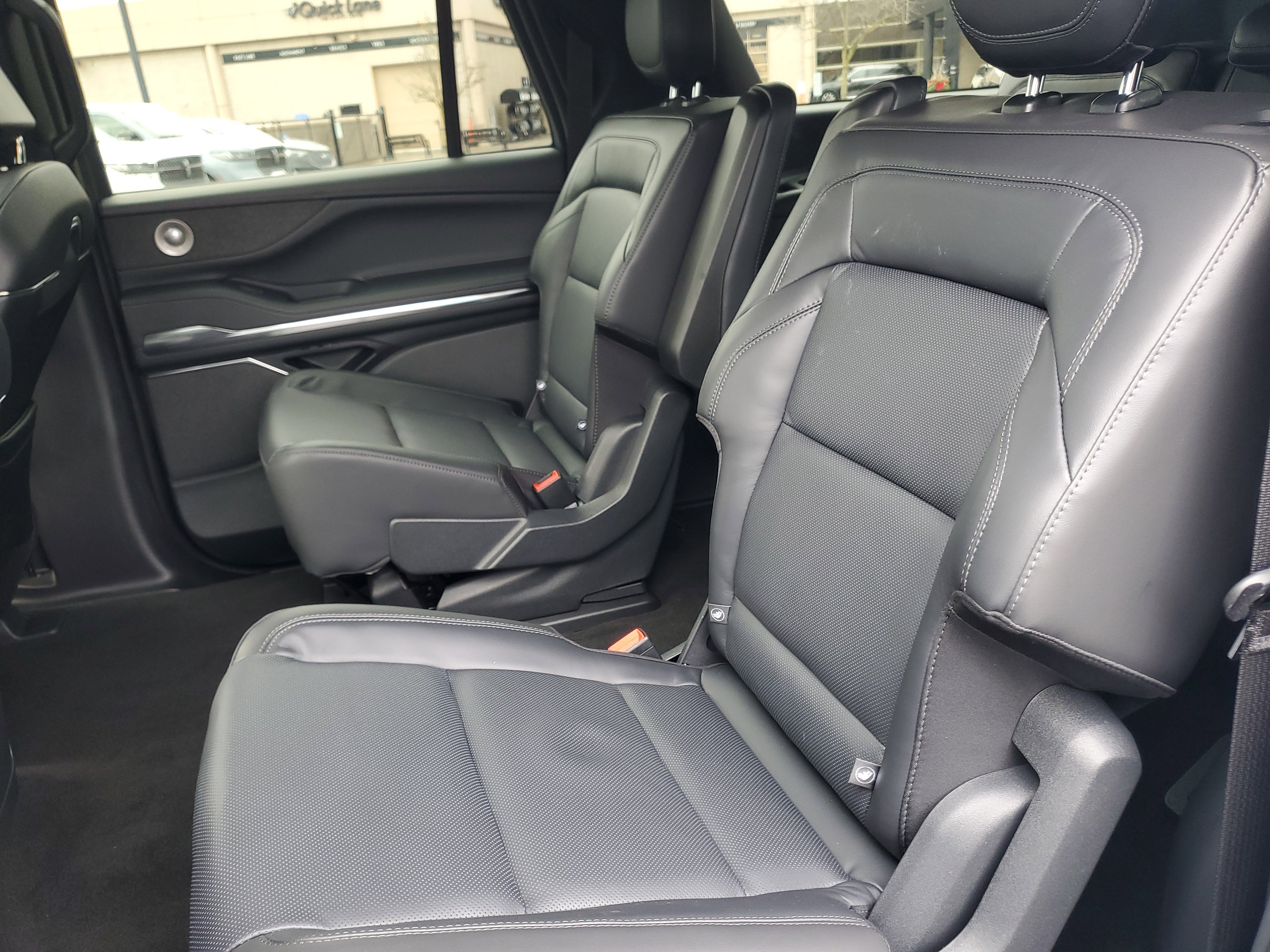 New 2025 Lincoln Navigator L Reserve w/ Jet Appearance Package image 30