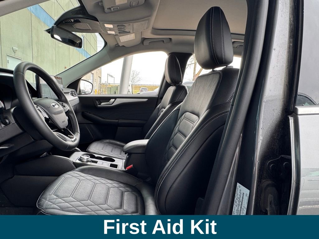 Used 2024 Ford Escape Platinum w/ Premium Technology Package AWD/4WD image 20
