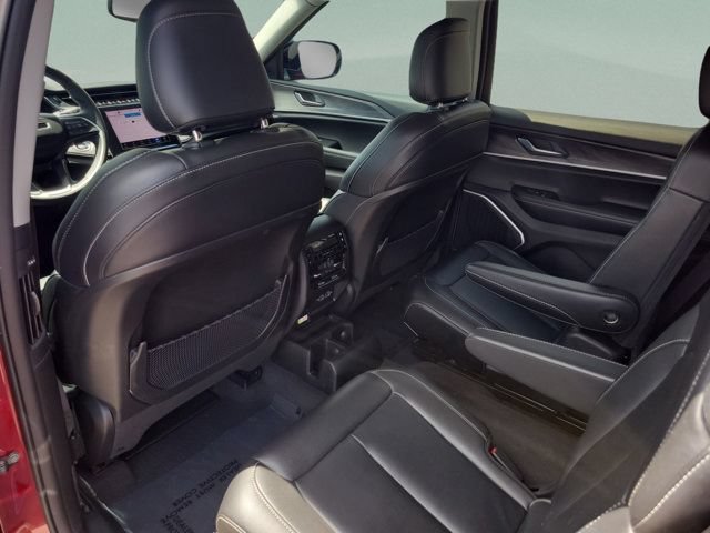 Used 2021 Jeep Grand Cherokee L Limited AWD/4WD image 10
