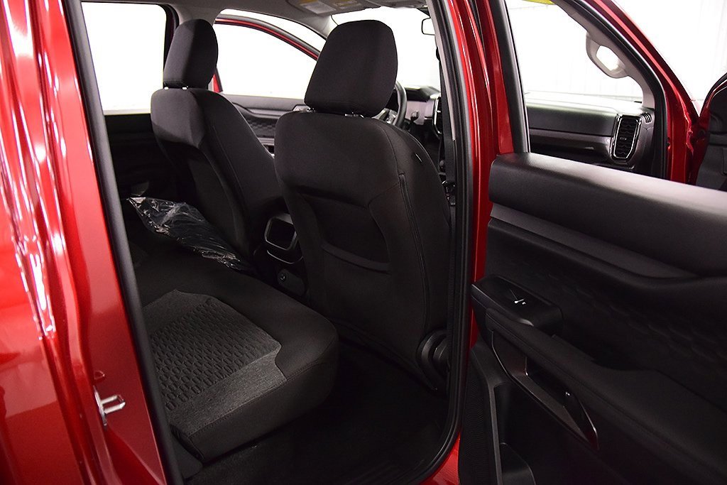 New 2025 Ford Ranger XLT w/ FX4 Off-Road Package image 32