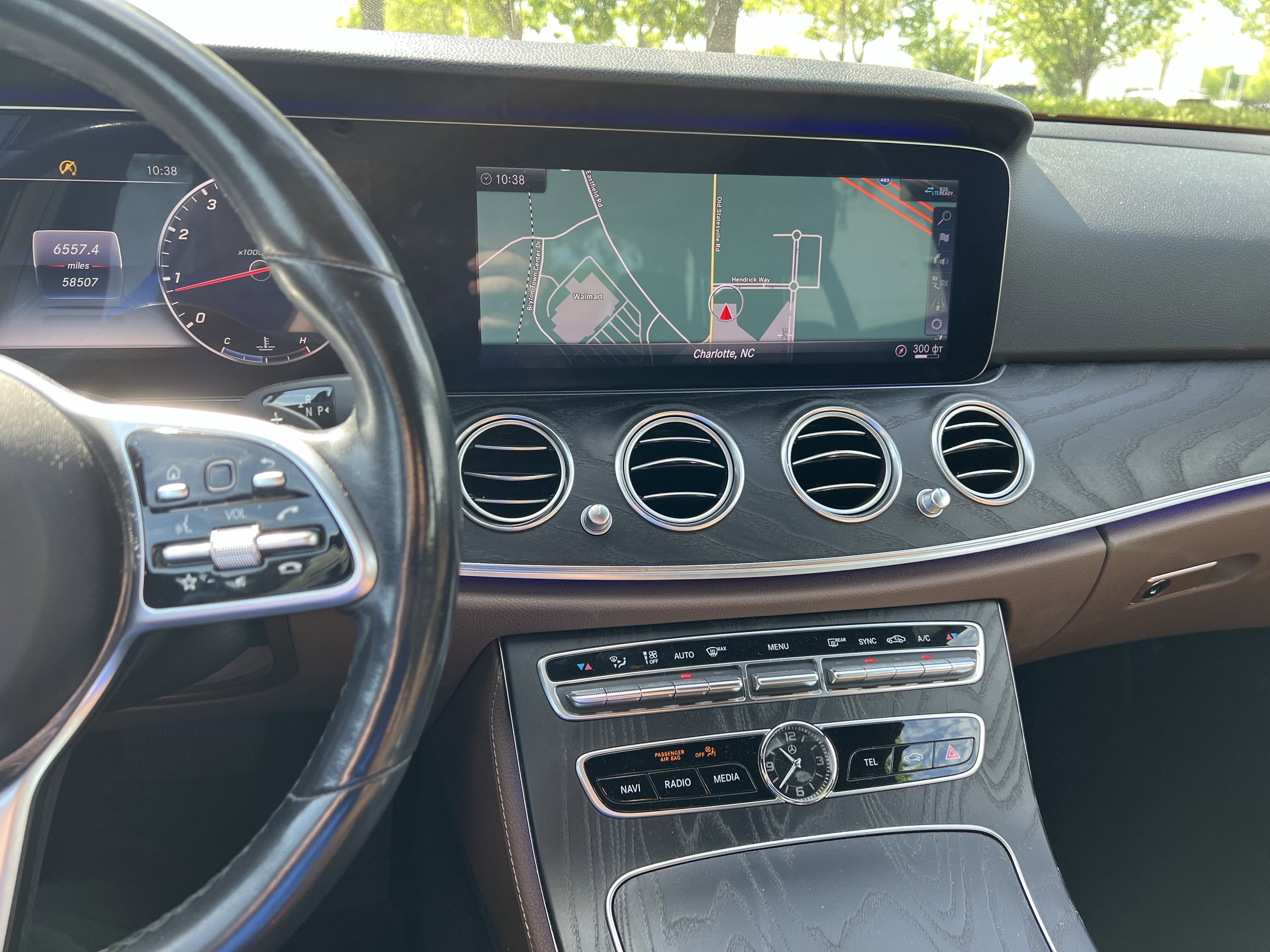 Used 2020 Mercedes-Benz E 350 Sedan image 32