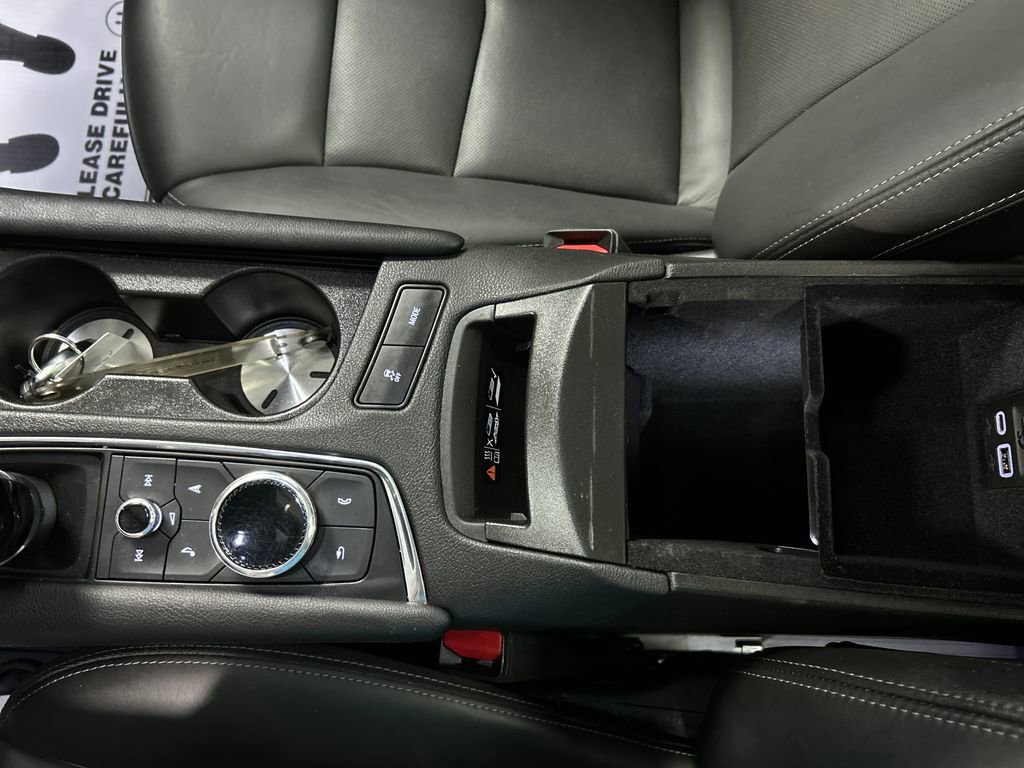 Used 2022 Cadillac XT5 Premium Luxury w/ LPO, Floor Liner Package image 21