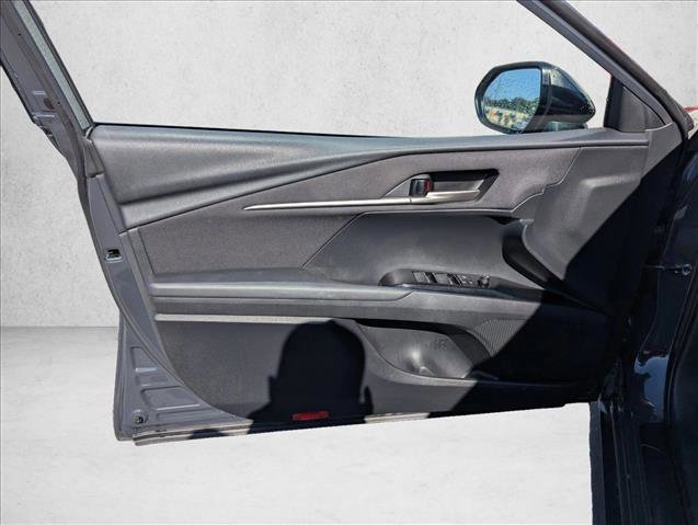 Used 2025 Toyota Camry LE FWD image 21