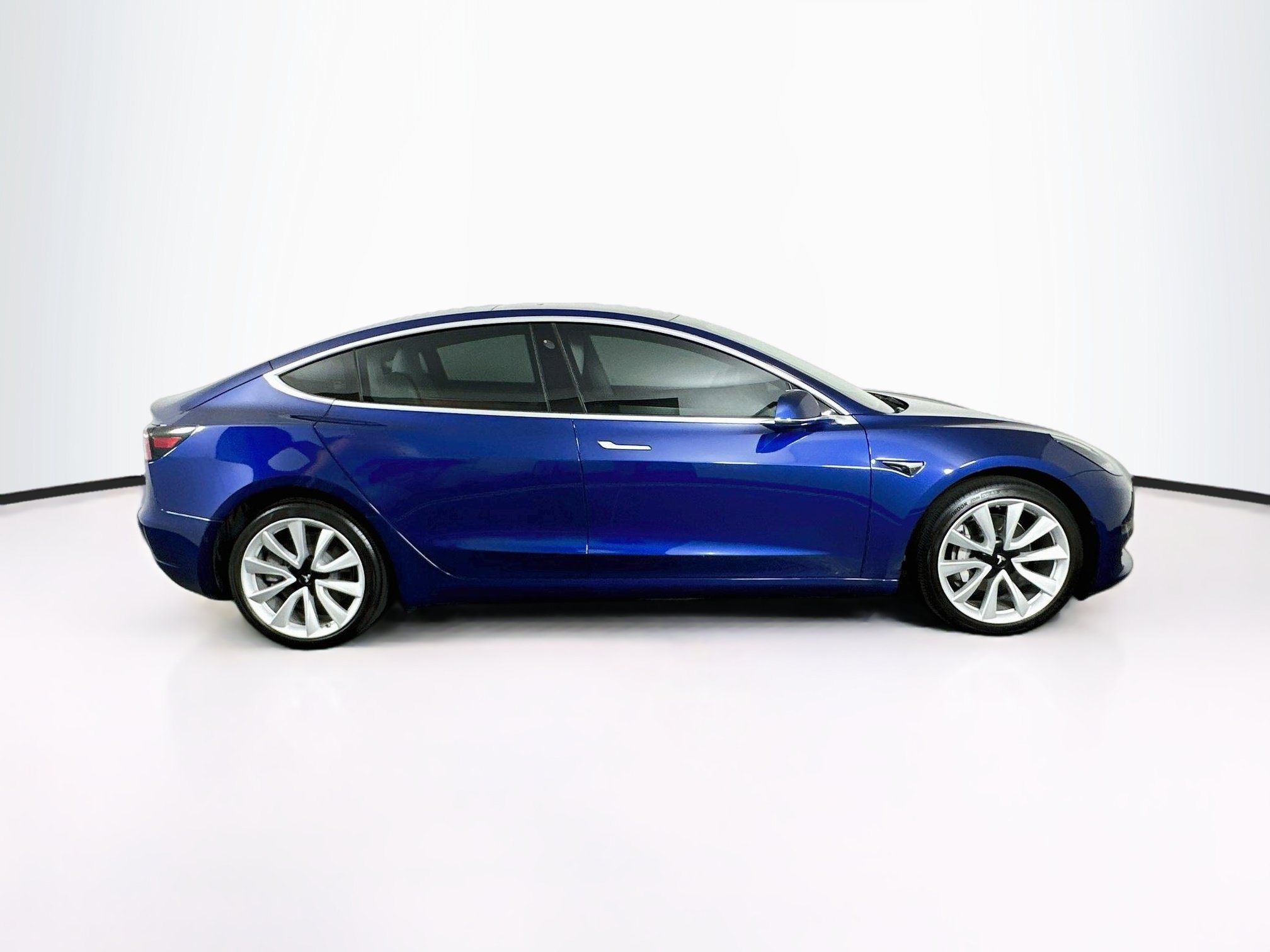 Used 2020 Tesla Model 3 Long Range AWD/4WD image 10
