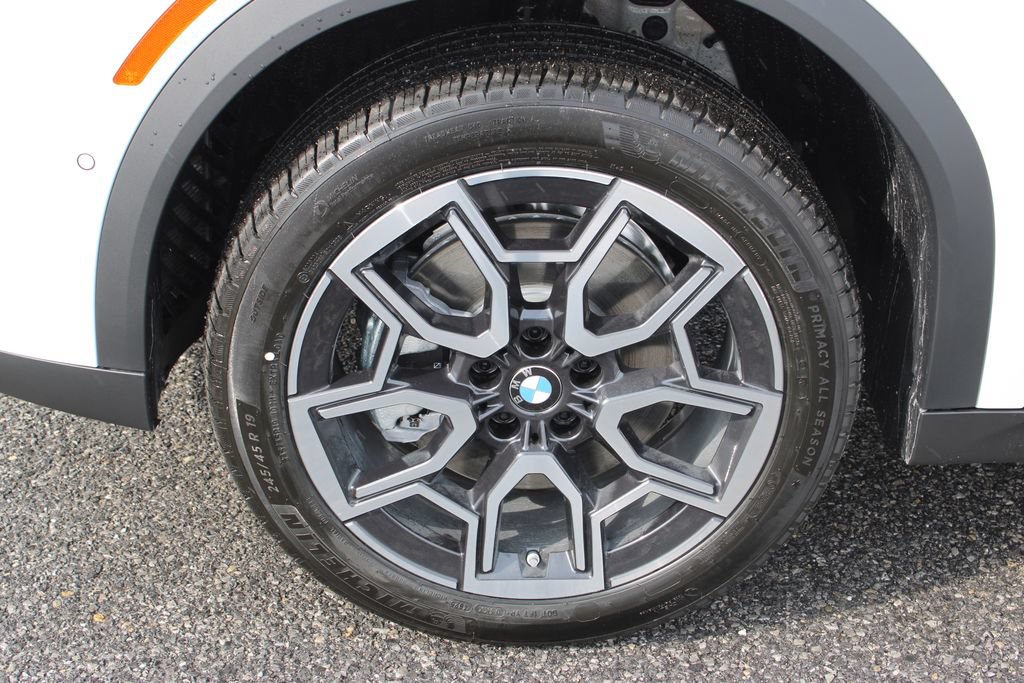 New 2026 BMW X2 xDrive28i AWD/4WD image 35