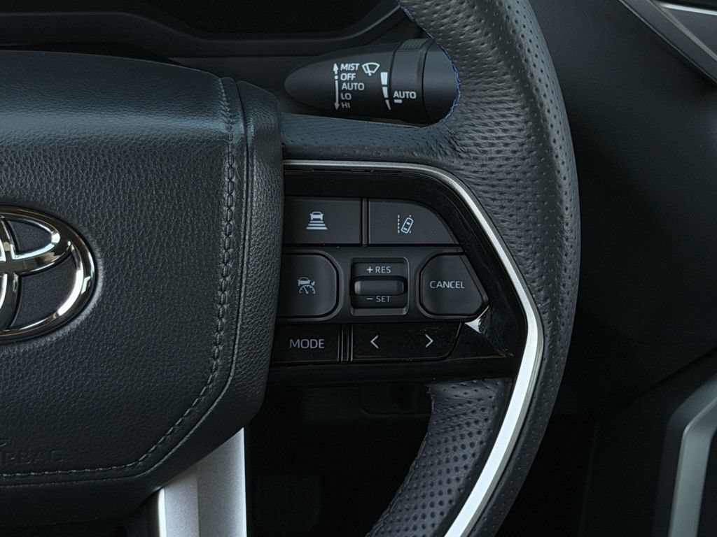 Used 2025 Toyota Tundra Platinum AWD/4WD image 18