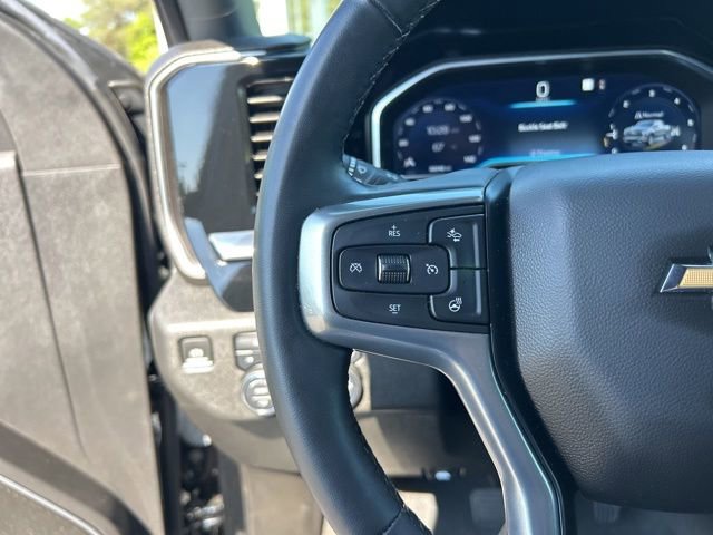 Used 2023 Chevrolet Silverado 1500 LT AWD/4WD image 20