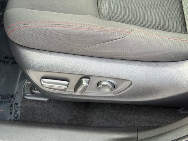 Used 2022 Toyota RAV4 SE w/ Weather & Moonroof Package AWD/4WD image 22
