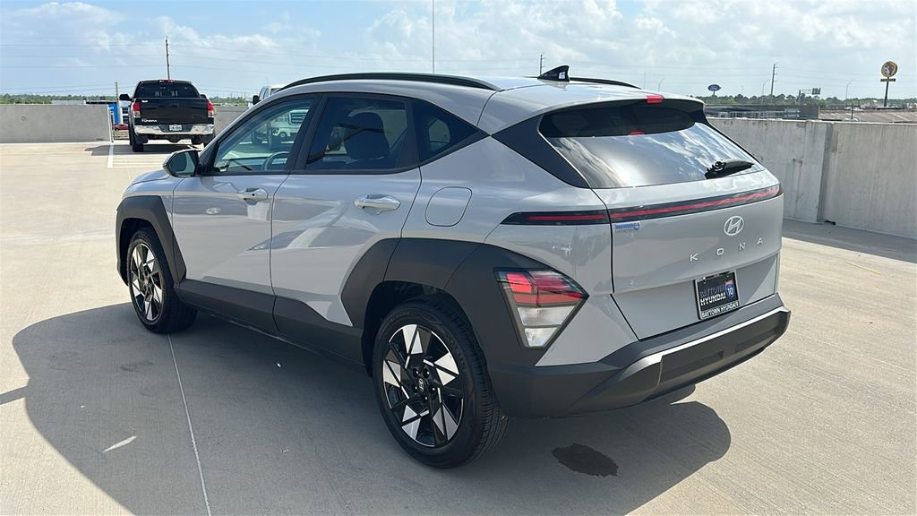 Certified 2025 Hyundai Kona SEL image 10
