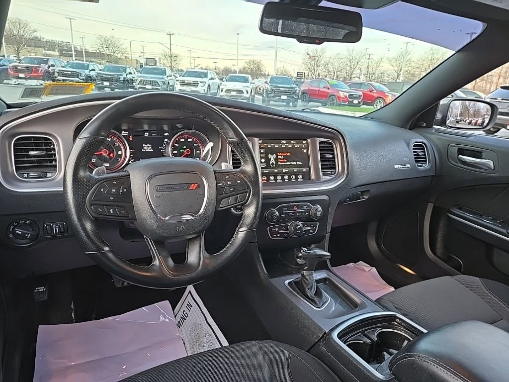 Used 2022 Dodge Charger SXT w/ Driver Convenience Group AWD/4WD image 15