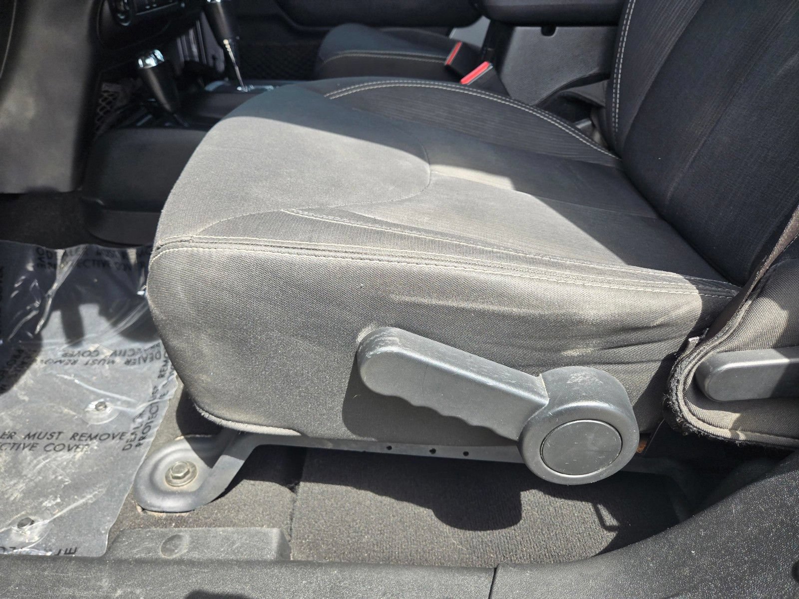Used 2018 Jeep Wrangler Unlimited Sahara AWD/4WD image 11