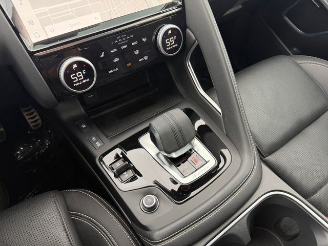 Used 2024 Jaguar E-PACE R-Dynamic SE AWD/4WD image 24