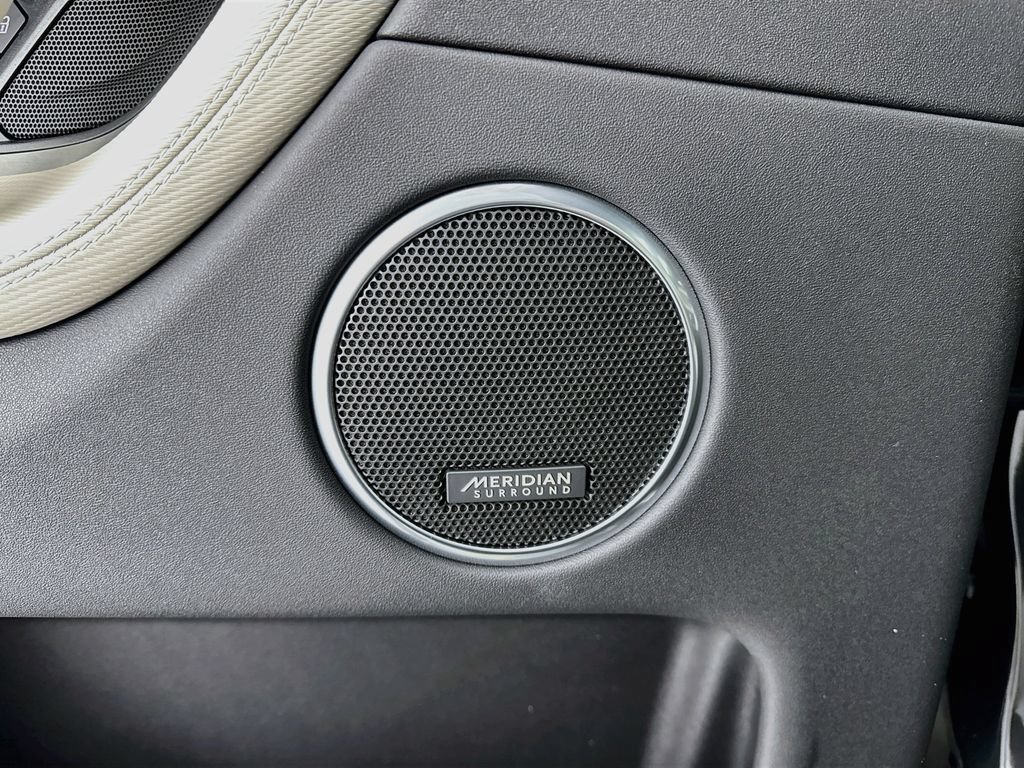New 2026 Land Rover Discovery Sport Landmark AWD/4WD image 19