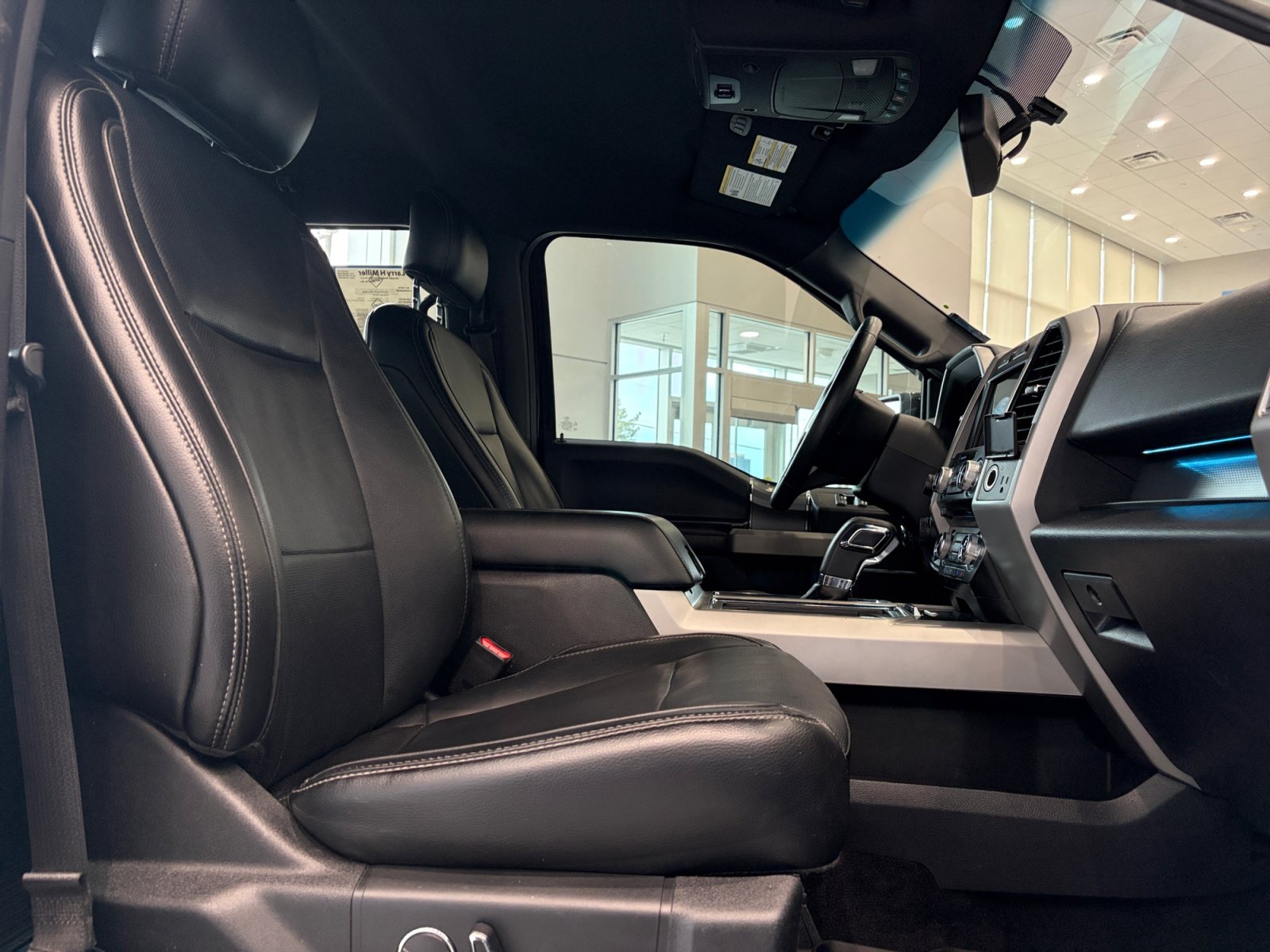 Used 2017 Ford F150 Lariat w/ Equipment Group 501A Mid AWD/4WD image 28