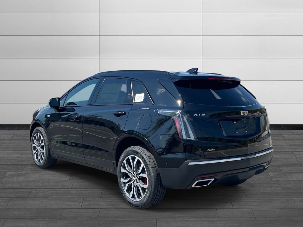 New 2026 Cadillac XT5 Sportv w/ LPO, Onyx Lite Package AWD/4WD image 3