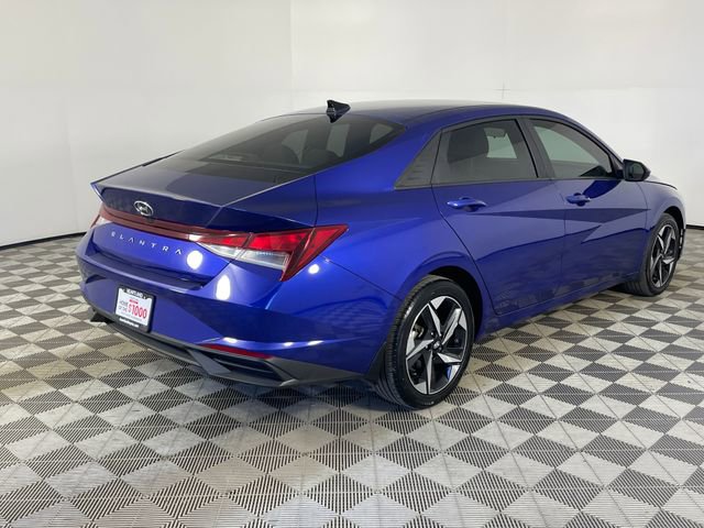 Used 2023 Hyundai Elantra SEL w/ Convenience Package image 25