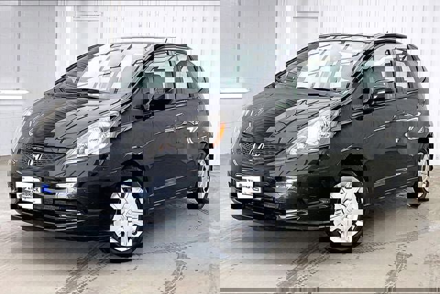 Used 2013 Honda Fit image 2