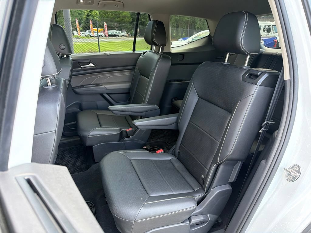 Used 2023 Volkswagen Atlas SEL R-Line AWD/4WD image 21