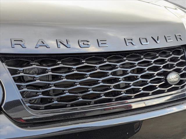 Used 2017 Land Rover Range Rover Sport SVR image 6