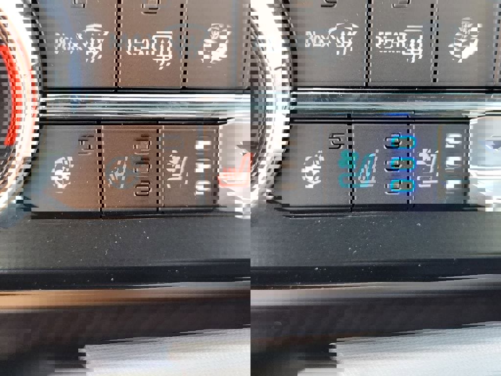 New 2025 Ford F250 Platinum image 17