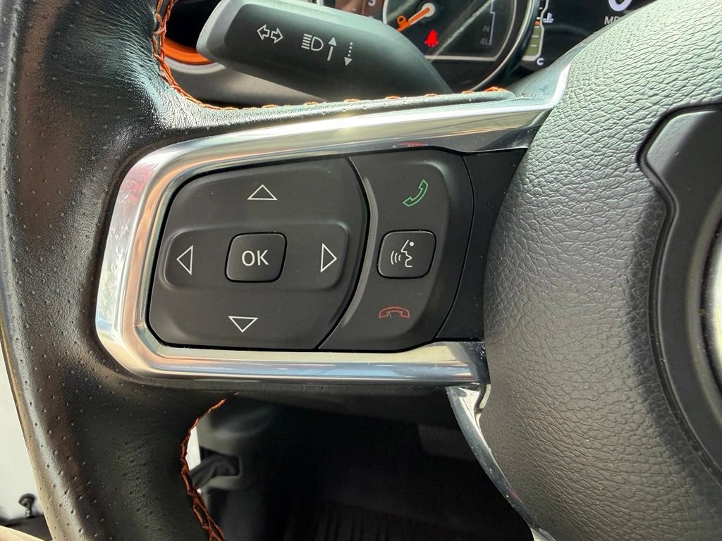 Used 2023 Jeep Gladiator Mojave w/ Safety Group AWD/4WD image 24